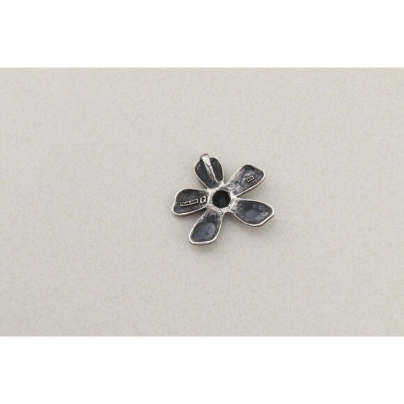 Pendant Only Sterling Silver Flower Pendant Silpada 1 1/2" x 1 1/2" - Picture 6 of 6
